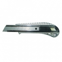 Нож технический усиленный  металлический корпус лезвия 18 мм